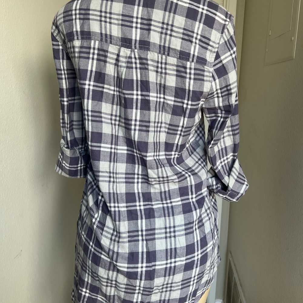 Gray and blue and gray’s flannel shirt pit 19 length 28 - Picture 5 of 6